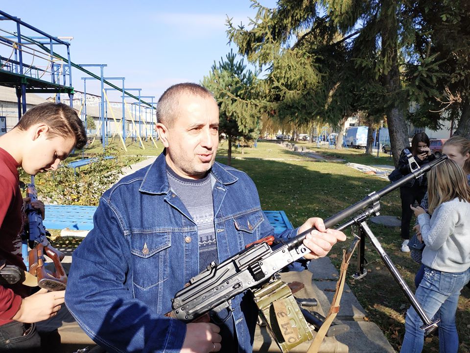 Зараз, як в 2015 р. на Східному фронті. Кулеметник 80-ї ОДШБ професор Іван Степанович Зуляк